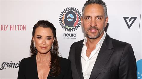 Kyle Richards, Morgan Wade star in sexy 'Fall In Love With Me' video
