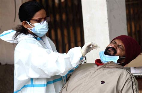 Gujarat reports nearly 25K fresh Covid cases, 13 deaths