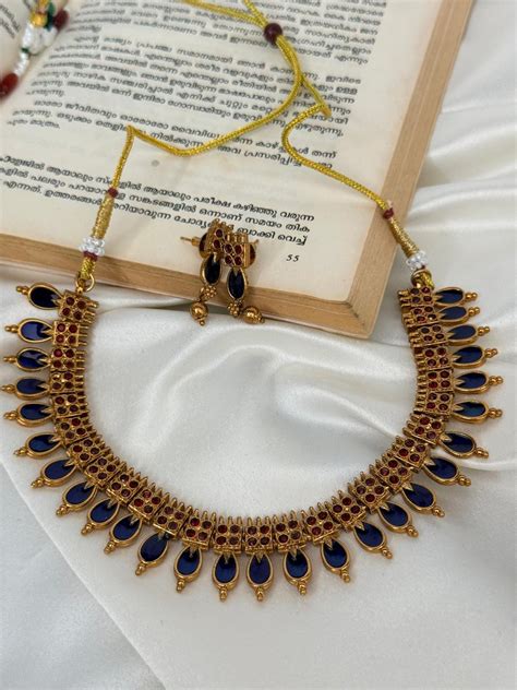 Blue Traditional Palakka Necklace With Earrings – Keka Lifestyle