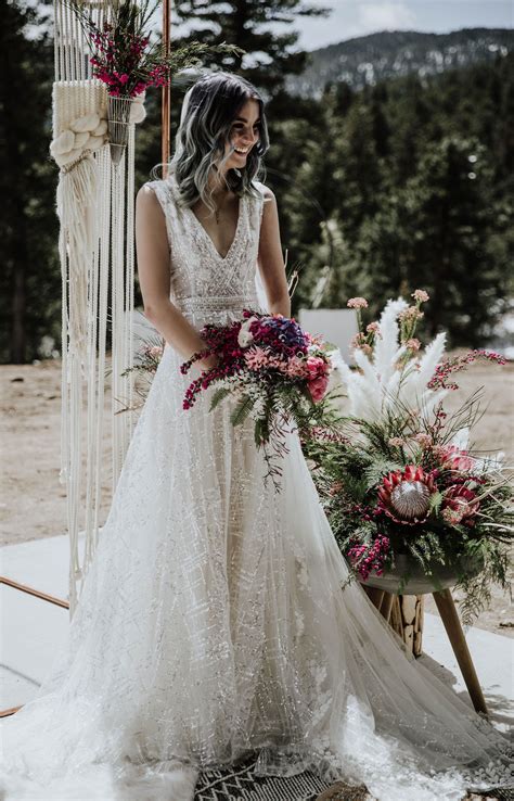 Bubbly + Colorful Mountain Bridal | Rish Bridal｜a&bé bridal shop | Wedding dresses whimsical ...