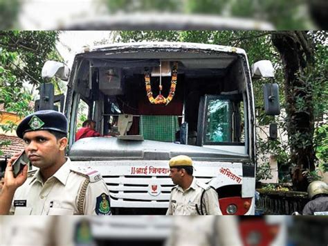 Tourists from Maharashtra assaulted, 3 arrested