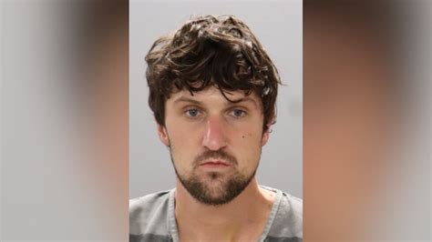 Man arrested threatens to ‘blow up’ veterinary hospital over pet spider ...
