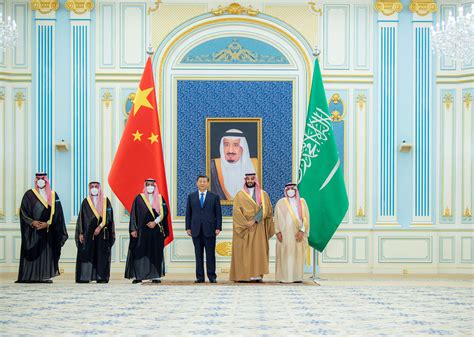 China's Xi calls for oil trade in yuan at Gulf summit in Riyadh | Reuters