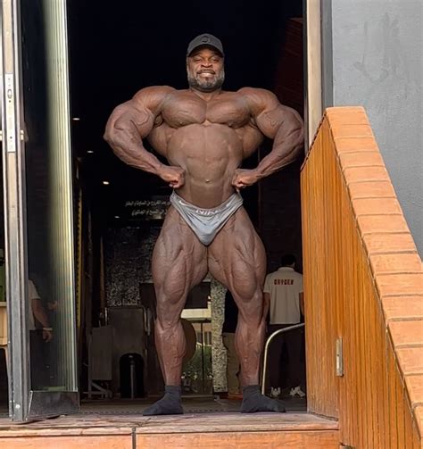 Brandon Curry Confirms To Compete at 2023 Mr. Olympia, Issues Statement ...