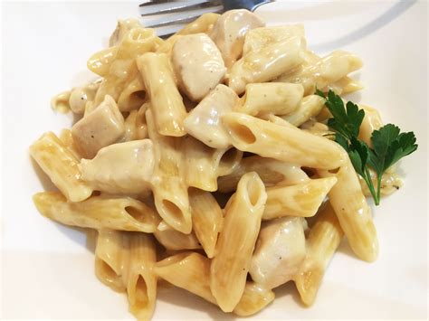 One Pan Chicken Alfredo with Penne Recipe - Mumslounge