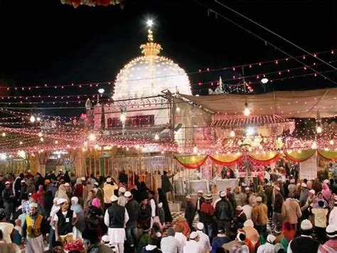Khwaja Moinuddin Chishti in Ajmer - January 14, 2014 | The Economic Times