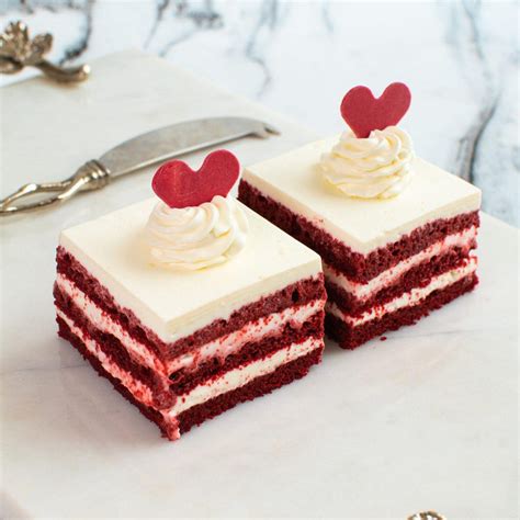 Online Cake Delivery | Order Online & Send Cake to Noida & Gurugram ...