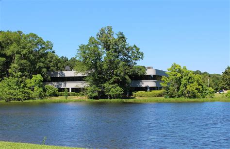 6425 Lakeover Rd, Jackson, MS 39213 | Crexi.com