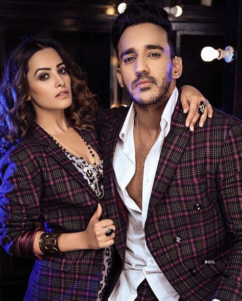 Romantic pictures of Yeh Hai Mohabbatein's Anita Hassanandani and hubby ...