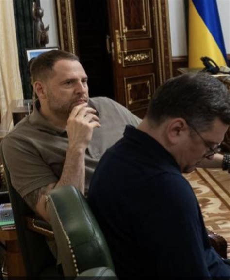 Do you see what I see? 😃 : r/Yermak