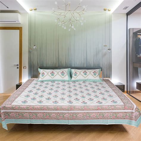 Flowers in Jaal Hand Block Cotton Bedsheet Set