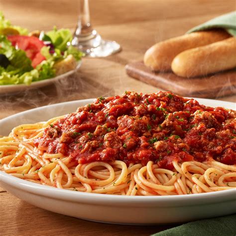 Olive Garden Italian Restaurant, 8440 W Saginaw Hwy, Lansing, MI 48917 ...