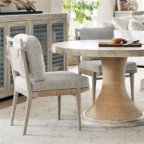 Elegant Round Beachy Dining Table for Modern Outdoor Dining