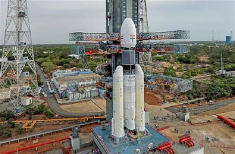 होने जा रहा एक और कमाल! ISRO का 'बाहुबली' LVM-3 रॉकेट 36 सैटेलाइट को ...