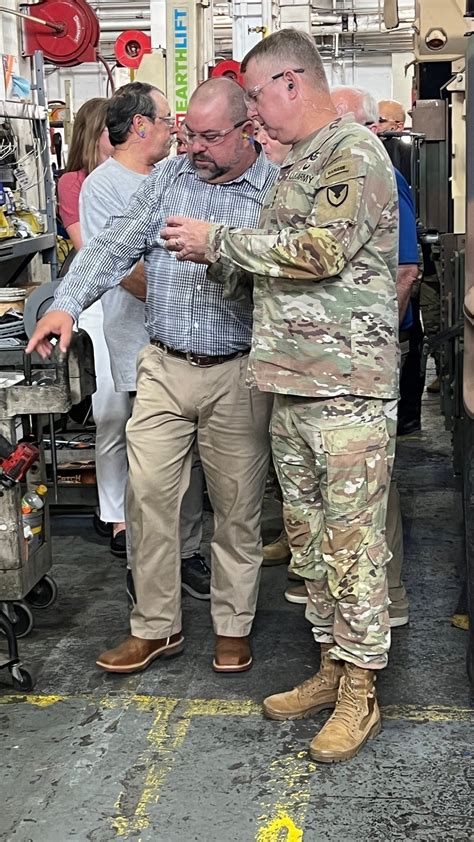 Army leaders visit Red River, reinforce impact of expeditionary OIB ...