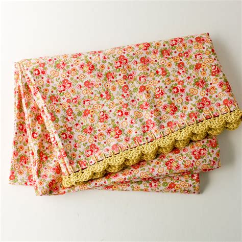 Crochet Trimmed Pillowcase Pattern – Flax & Twine