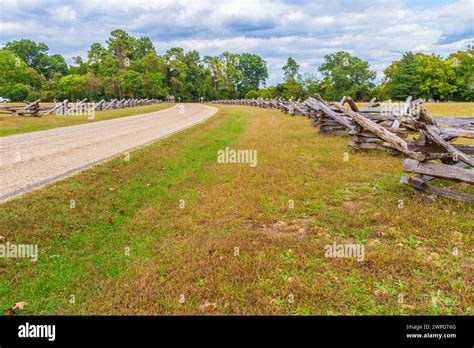 Historic Yorktown Battlefield in the Colonial National Historical Park ...