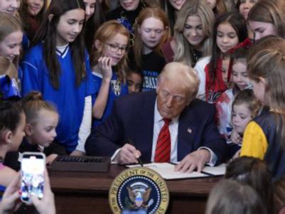 Trump signs executive order barring transgender athletes from women's ...
