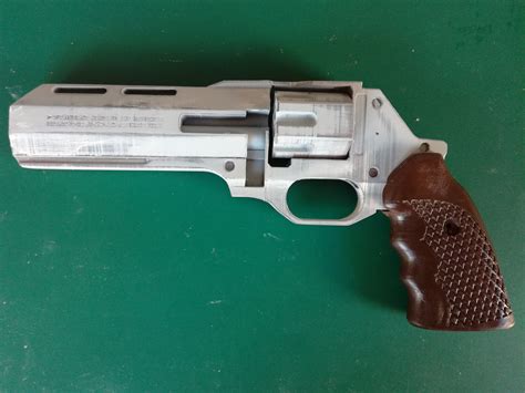 Image result for Alien Isolation Revolver