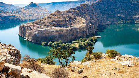 How Deep Is the Euphrates River? - A-Z Animals