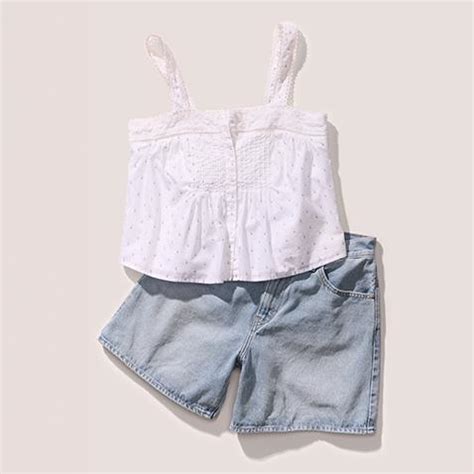 Must Have Women – Levis India Store