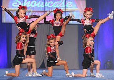 Level 1 Cheer Stunts 的图像结果