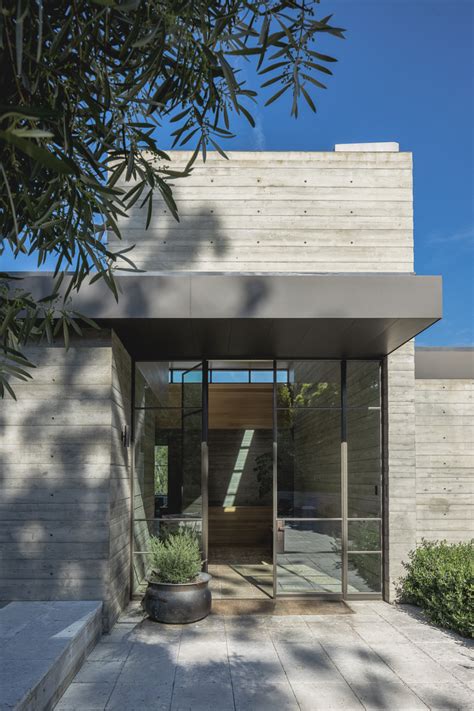 Est Lighting Showroom by Christopher Elliott Design - Video Feature - The Local Project