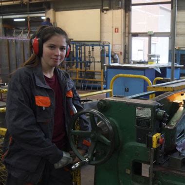 Promoting gender diversity in technical professions | Air Liquide ...