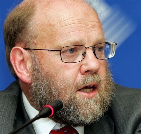 UK scientist who created Dolly the Sheep clone dies at 79 ...