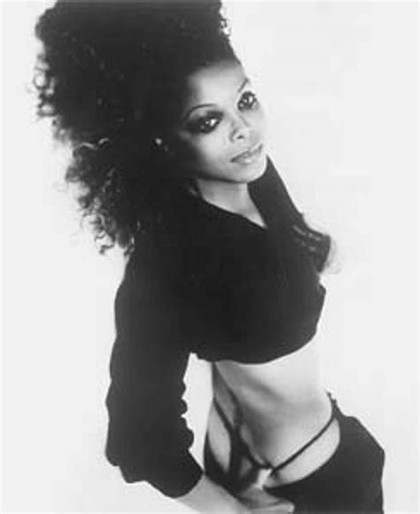 27 Photos of Janet Jackson When She Was Young
