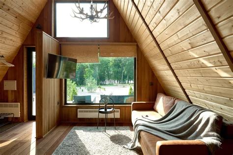 Треугольные A-frame домики для отдыха в Ленинградской области