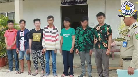 17岁小伙疑身陷柬埔寨最新素材