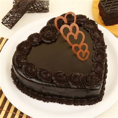 Delicious Heart Shape Chocolate Truffle Cake | CakeGift.in