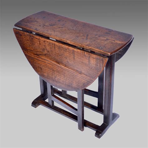 17th century small oak platform gateleg table in Antique Gateleg Tables