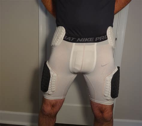 Outline in my Nike Pro Football compression shorts | Scrolller