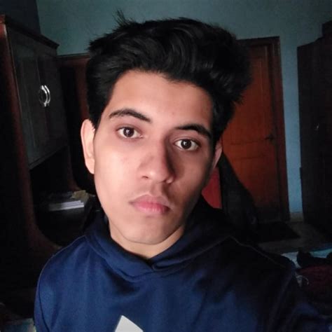 Dakshesh - Python teacher - ₹1451/h