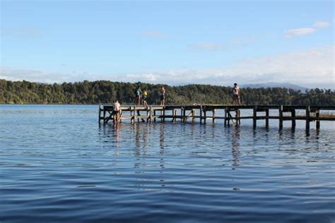 LAKE MAHINAPUA HOTEL (Hokitika) - Campground Reviews, Photos, Rate ...