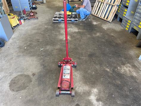 Snap-On YA700B Floor Jack | Agriculture | BigIron