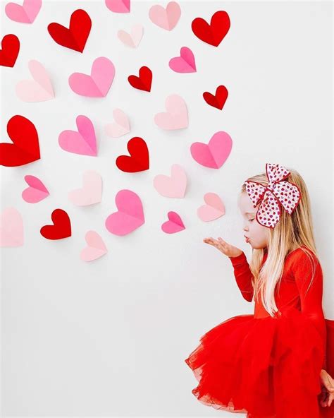 Pin by Andreina Elia on Sessione fotografica neonato | Valentines baby ...