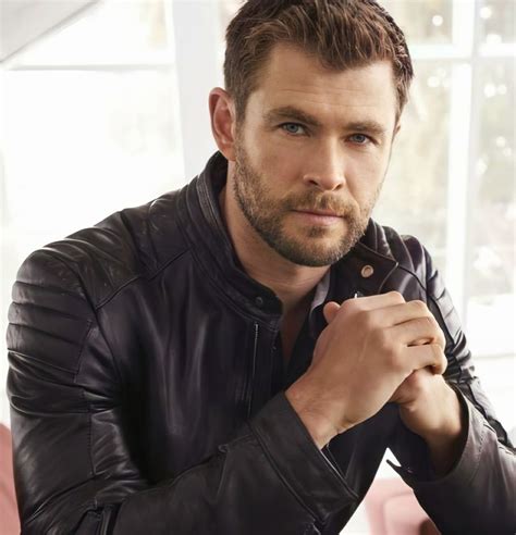 Pin by Vanessa Holmquist on Chris hemsworth | Chris hemsworth thor ...