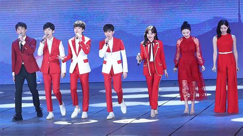 Spring Festival Gala 2019: Emerging young stars TFboys perform song ...