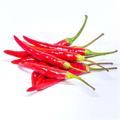 Fresh Small Thai red chillies (peppers) 100g - imported weekly from Th ...