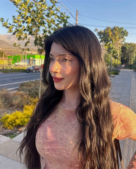 Julieta Yañez🇨🇱 | Fue un gran año, lleno de bendiciones y felicidad. Gracias a Dios por todo 💖 ...