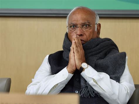 CWC Meet: Kharge calls on party members to formulate concrete plan for ...