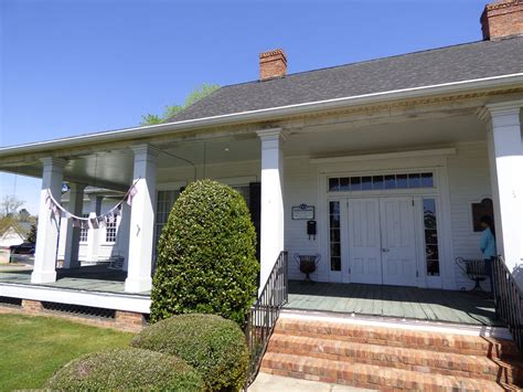 DISCOVERY CENTER (2026) All You Need to Know BEFORE You Go (with Photos ...