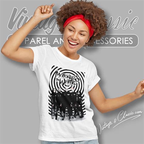 Motionless In White Shirt Photo Band - Vintagenclassic Tee