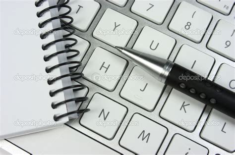 Computer keyboard. Idea. Notepad — Stock Photo © oscarespinosa #32430673