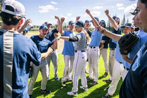 Sonoma State's Lyszczyk the sparkly, gritty pop star of baseball