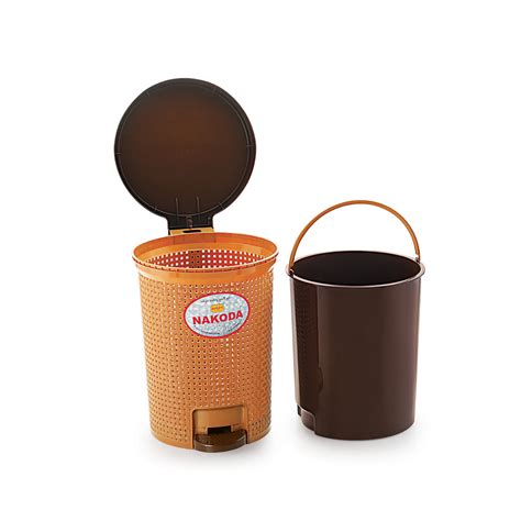 HAZEL PEDAL BIN (WITH INNER BUCKET) — Nakoda Plast