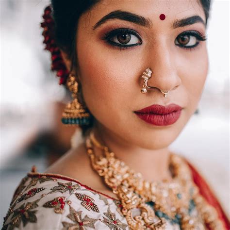 50+ Beautiful Bindi Designs to Check Out This Year & Add to Your Bridal ...